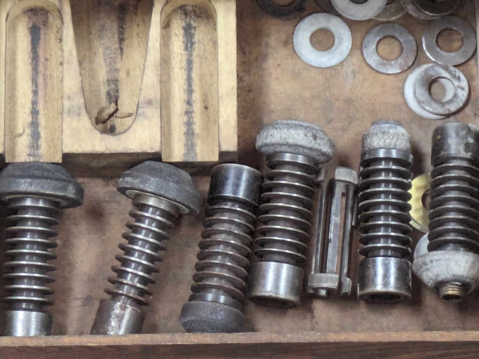 Black and Decker Vibro Centric Valve Seat Grinder Set Stone Dressing W