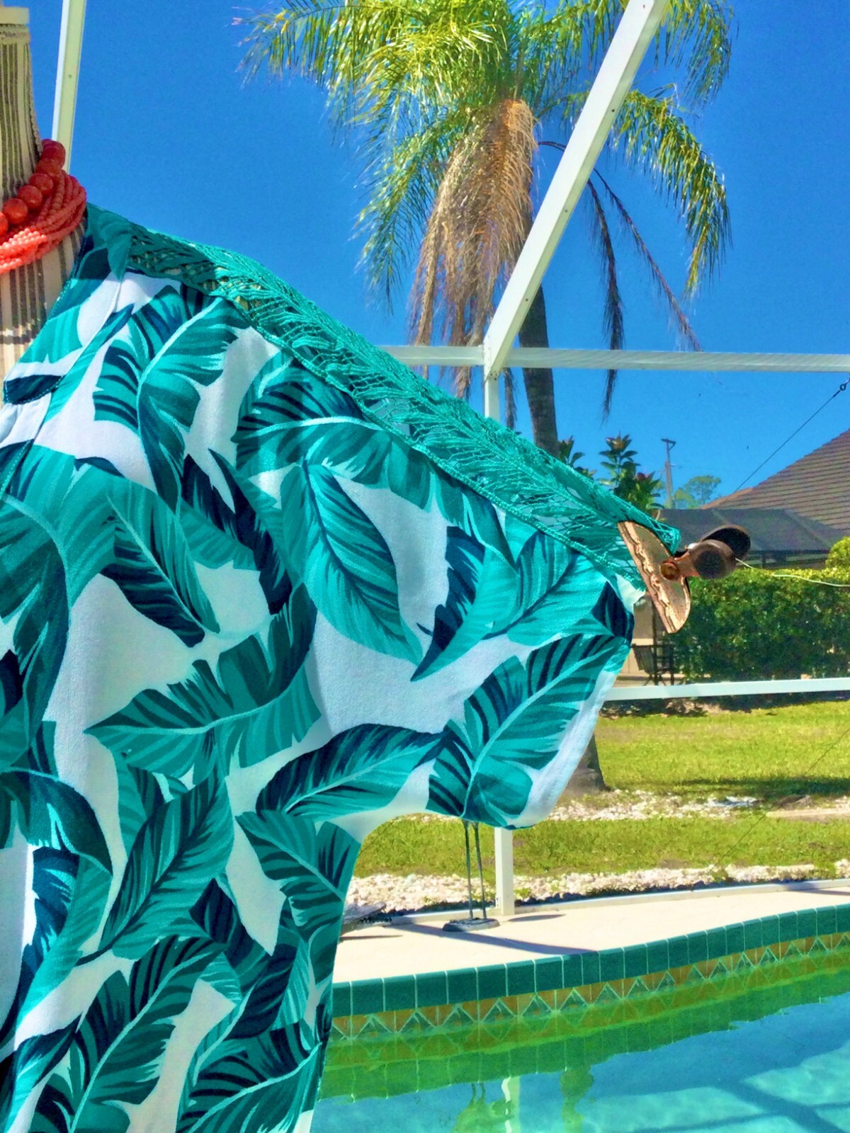 RUBY RD Turquoise,White,Navy DRAMATIC Tropical Vn… - image 4