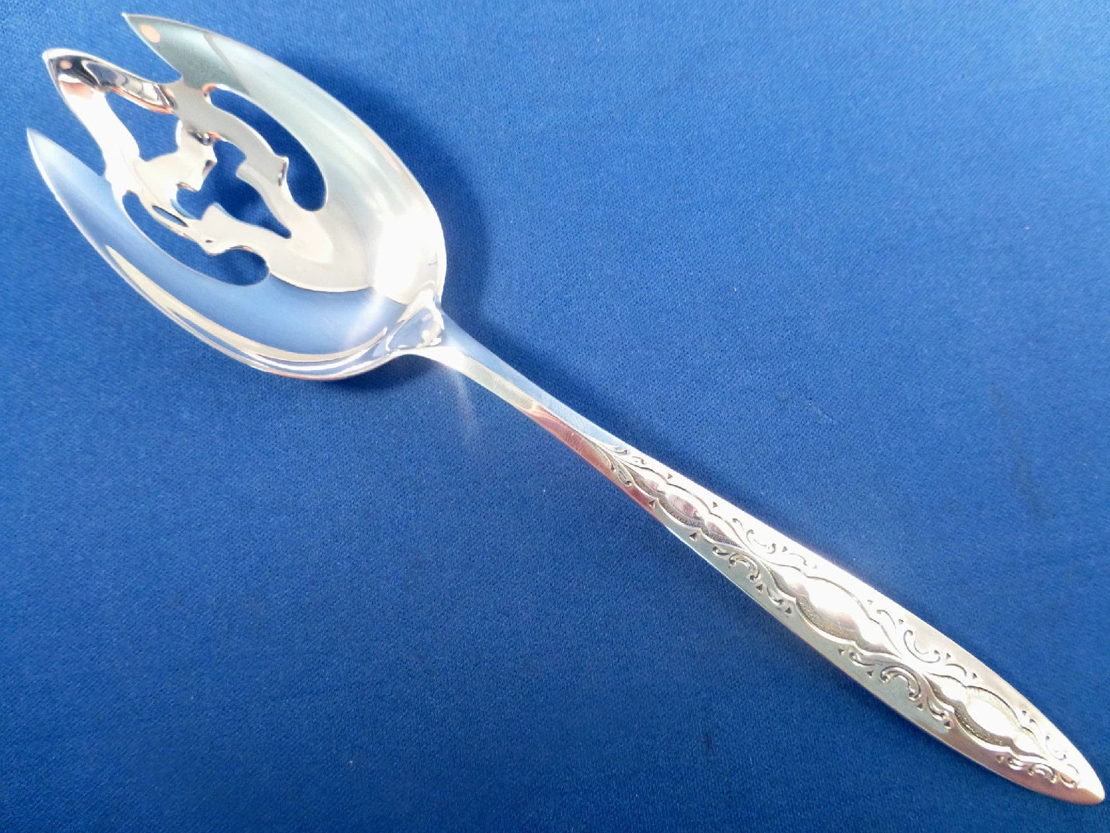 BRIDAL LACE-LUNT STERLING PIERCED TABLE SERVING SPOON