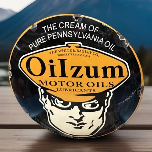 VINTAGE 12” DOMED OILZUM MOTOR OILS LUBRICANTS WHITE BAGLEY PORCELAIN SIGN