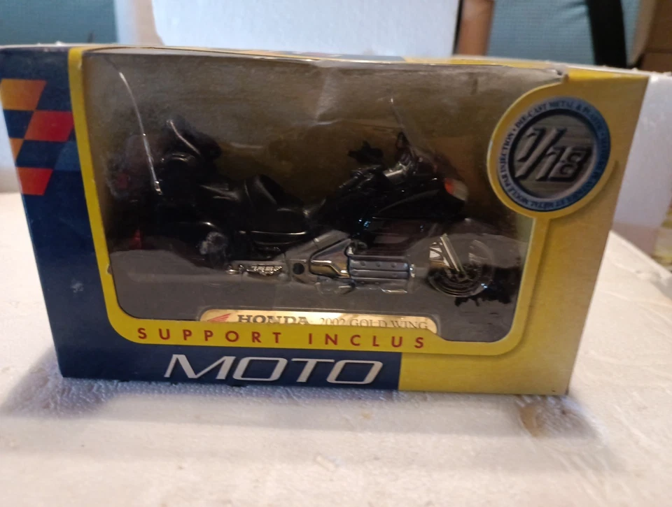 MOTO HONDA GOLD WING 2002 Noir MOTOR MAX 1:18 Dans sa boite d'origine. - Photo 2/4