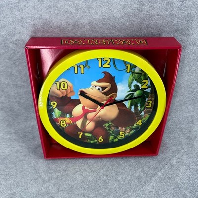 Nintendo Donkey Kong Wall Clock 10  Round Analog Display Gorilla Yellow