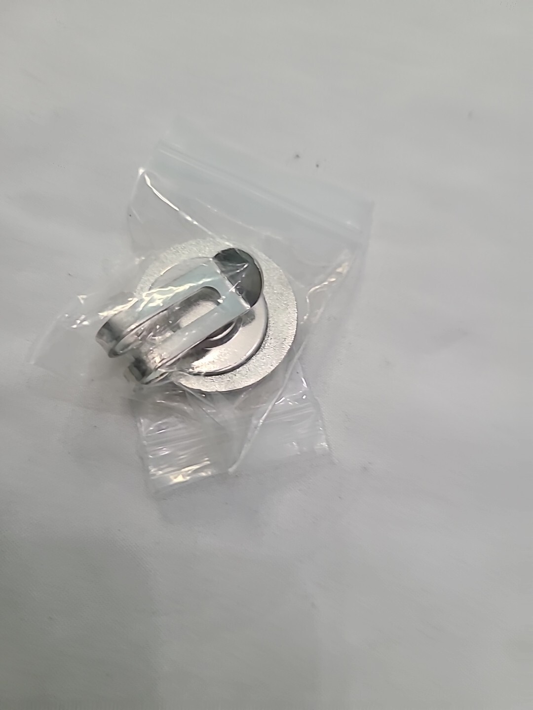 Golf Magnetic Hat & Visor Clip For Ball Marker Lightweight With Ball Marker