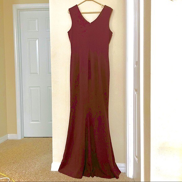 DRESS THE POPULATION Sandra Gown Burgundy floor length maxi formal dress  size L | eBay