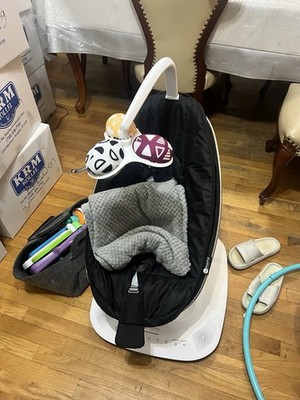 4moms MamaRoo Infant Baby Bouncer Rocking Chair w/ Music & Toy Bar Black/White
