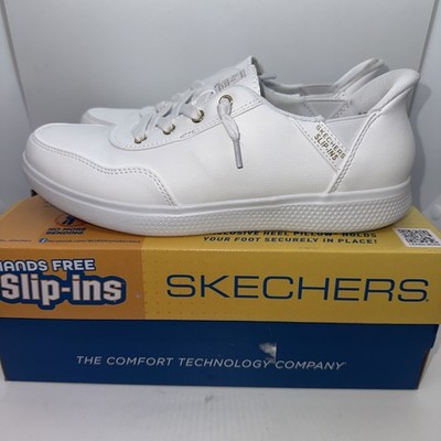 Skechers Women's Hands Free Slip-ins Bobs Skip - B Cute Classic Size 8 Wide Fit