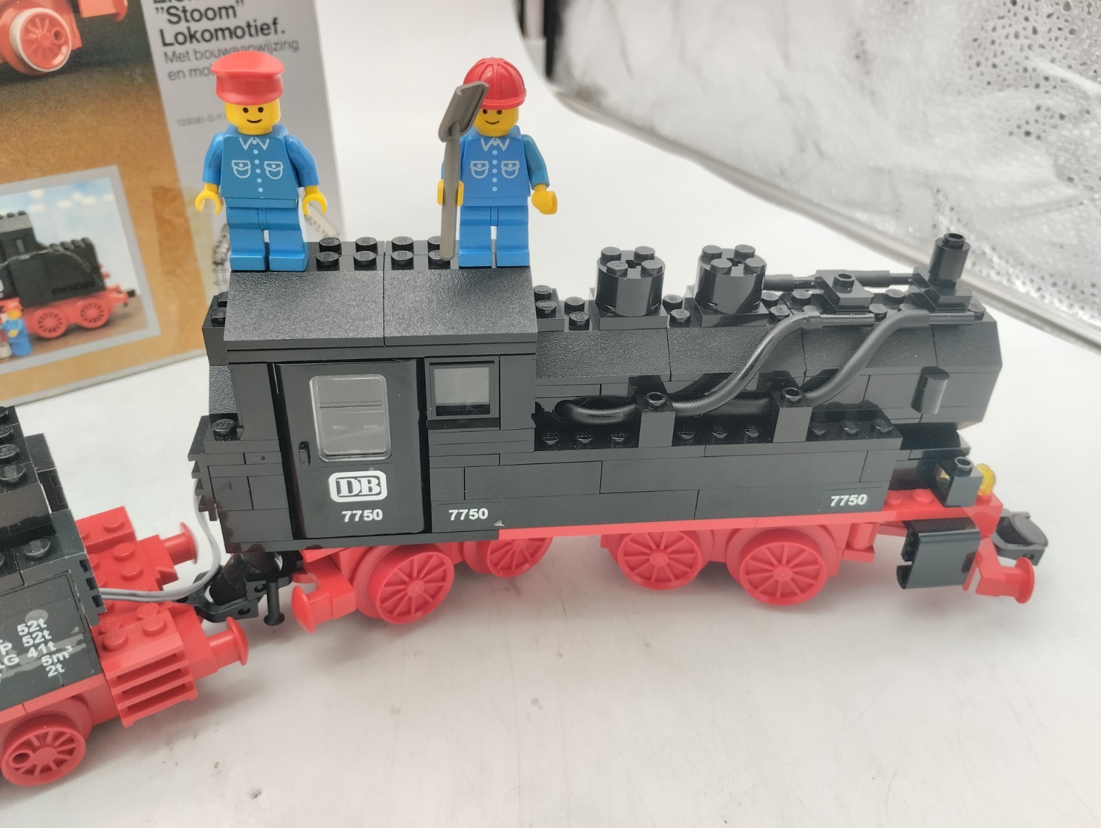 Picture 4 of 24