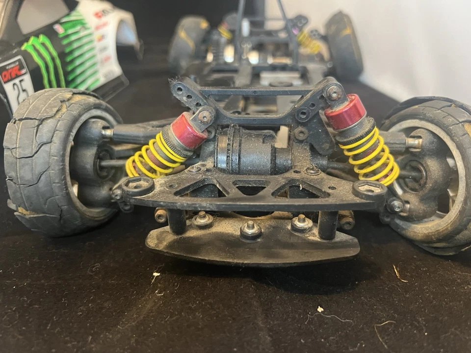 Mugen MTX-3 RC Radio Control Chassis Set Mugen Seiki for parts, not running - Image 2 of 4