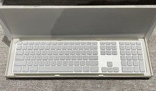 Apple A1243 USB Wired Standard Keypad - White