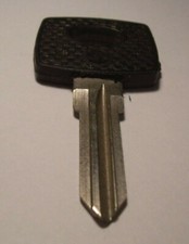 Errebi YMHYP Schl&uuml;sselrohling f&uuml;r Mercedes von 1977-1979 Modell 200-350, W123