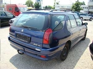 Attelage Westfalia pour Peugeot 306 Break avec rotule d'équerre en acier