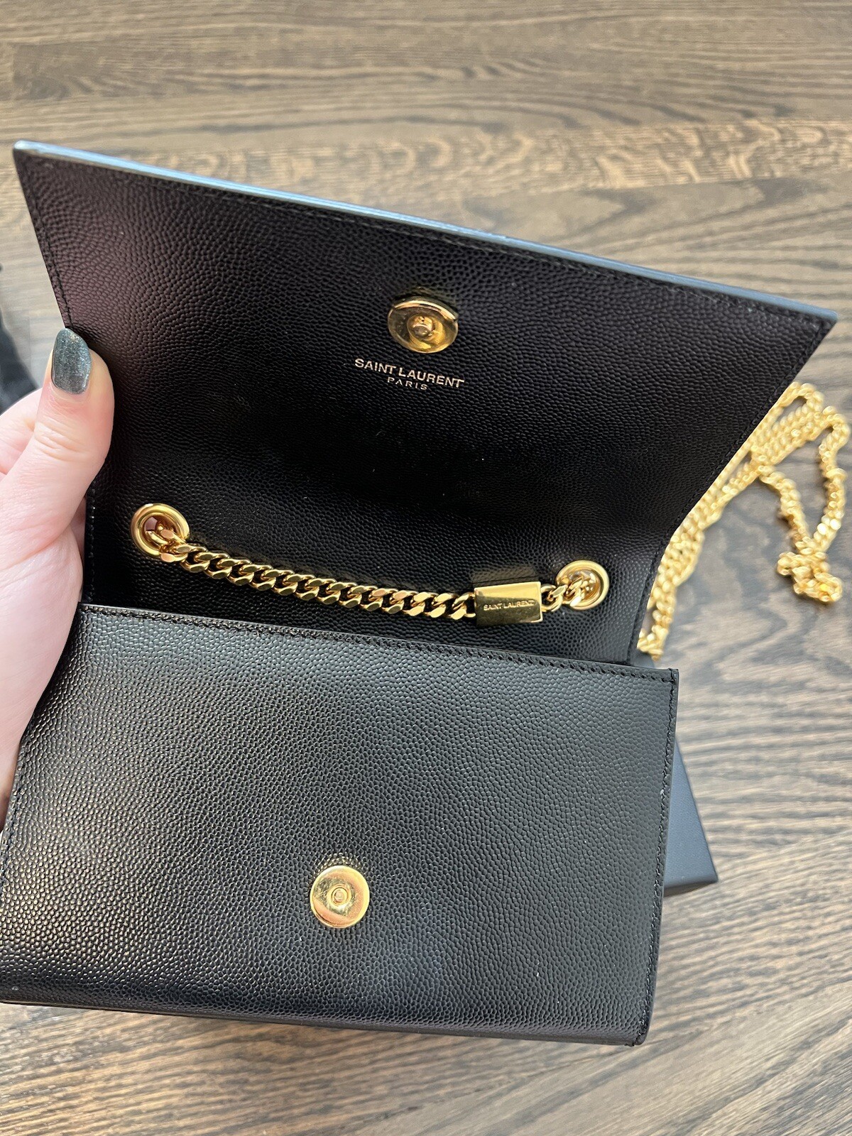 Tracolla YSL Saint Laurent Kate Classic G Hardware piccola pelle nera