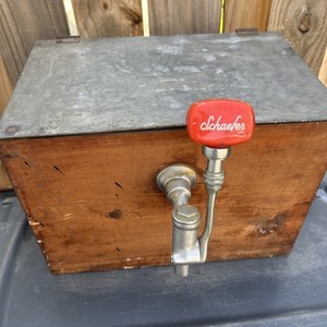 Vintage/Antique Wooden Insulated Beer Keg Tap Ice Box Coil Cooler Jockey Box