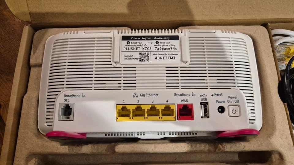 OpenWRT Plusnet Hub One Router - Bild 2 von 3