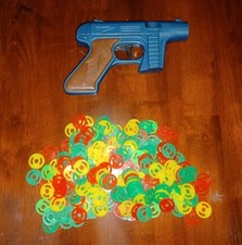 VTG 60s/70s Working Blue Plastic Tracer Jet Disc Toy Gun With Discs. HK