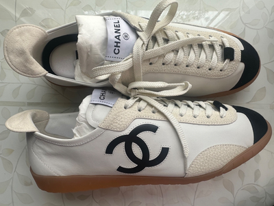 NEW 26P Jennie Chanel Classic Black White CC Sneakers Tennis Shoes
