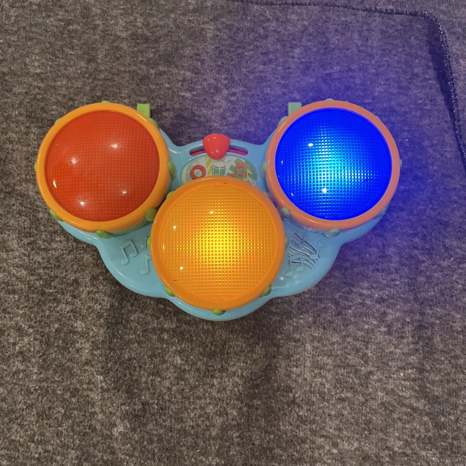 Juguete de batería KIDS II con luces y sonido - rojo, amarillo, azul - probado funciona Foto 3 de 4