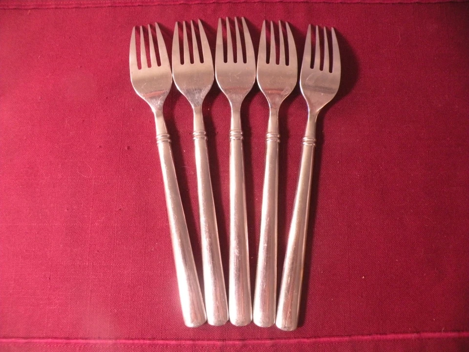 5 Horquillas de Cena Gibson Banda Vertical Punta Inclinada 18/10 Acero Inoxidable 8 1/4" Foto 4 de 4