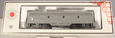 Stewart (KATO) HO Undecorated powered F7B Phase 1 Diesel Locomotive Kadees added