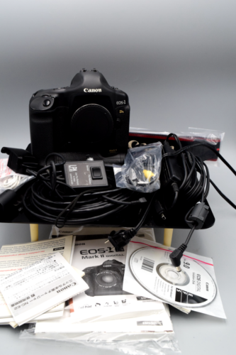Canon D EOS -1Ds Mark ll solo corpo - Foto 2 di 13