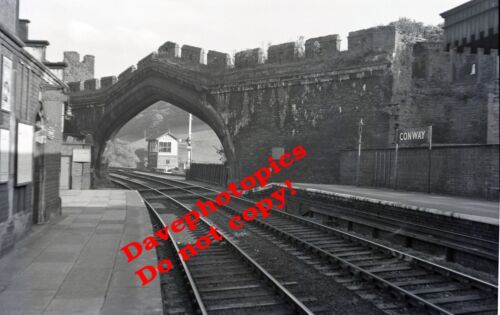 B&W Railway Negative (9mx6cm)   Conway Station looking East  24th Sept 1960 - Zdjęcie 1 z 1