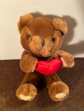 VTG Russ Berrie Brown Teddy Bear Holding Red Heart 5  