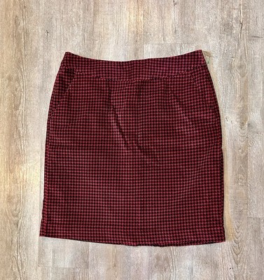 L.L. Bean Skirt Women SZ 10 Red Black Houndstooth Favorite Fit Velvet Velour