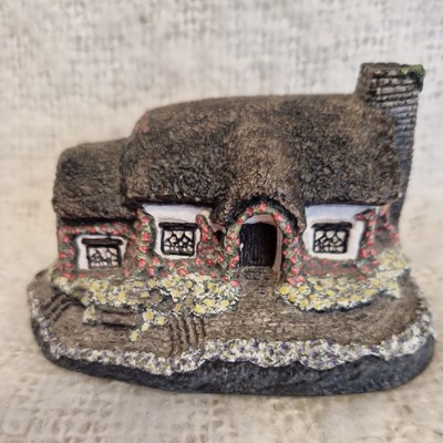 Vintage Liz Carole Nostalgie Cottage Collection. Hergestellt & handbemalt in Lancashire