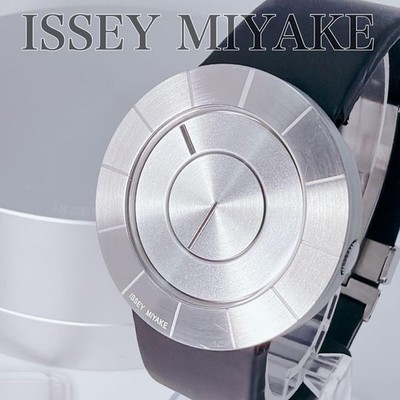 ISSEY MIYAKE To Series Designed by Tokuji Yoshioka Watch Full Set unbenutzt