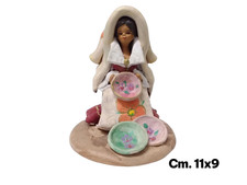 ARTE SARDA STATUA CERAMICA ARTIGIANALE  DONNINA CESTINI CM. 11x9  ( R. CARBONI )