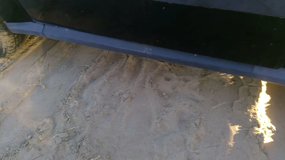 Juego de molduras basculante inferior izquierdo Geo Tracker Driver 1996 OEM Lh Foto 4 de 4