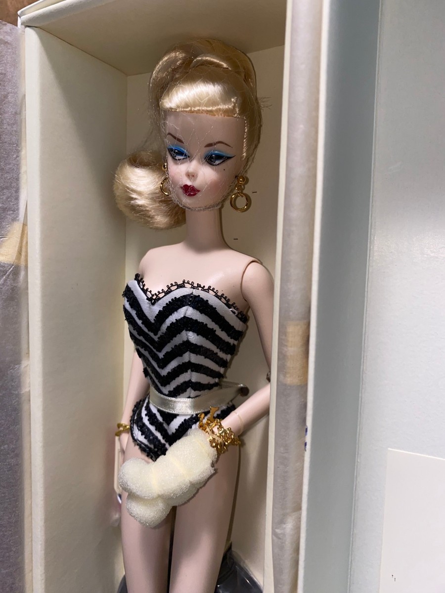 セール！　洋書　Barbie Fashion, 1959-1967　バービー人形 Amazon | Barbie Fashion, 1959-1967 (Barbie Doll Fashion