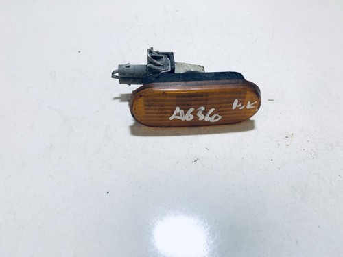 3a0949117a Seitenblinker (Kotflügelblinker) Vorne Linke  Volkswa DE1154168-30