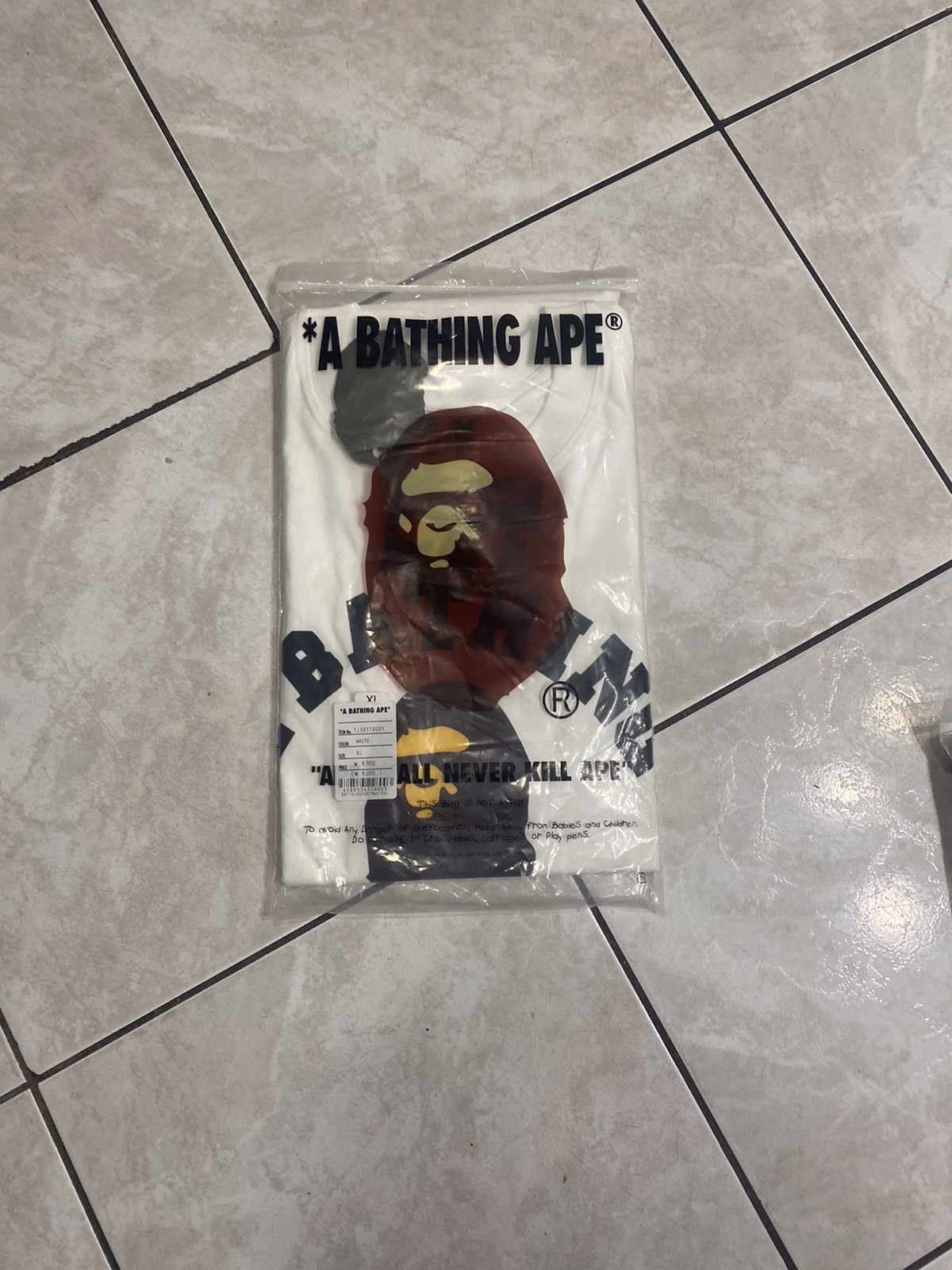 A Bathing Ape college tee white size : XL  includes tags and bag  thumbnail 6