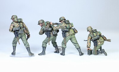Dragon WWII German Panzergrenadiers LAH Division Kursk Figures in