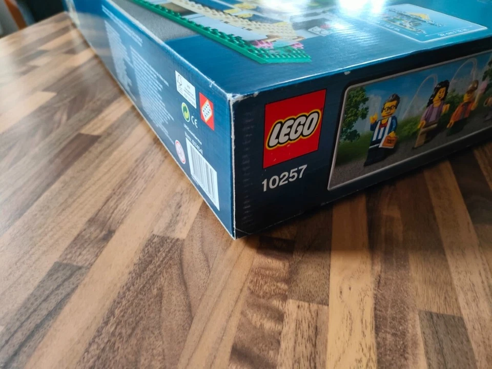 LEGO Creator 10257 Carousel, foto 4 di 5