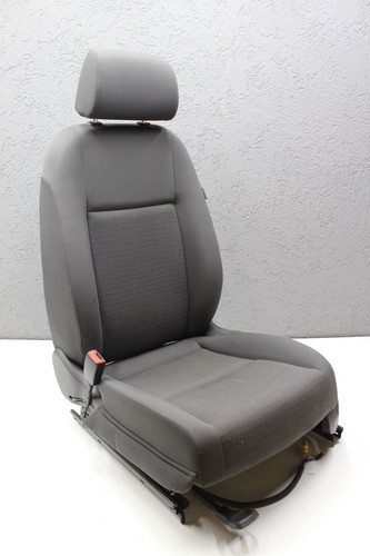 SITZ vorne links + VW Golf 5 V Plus 2004-2008 + Fahrersitz + 1K4881105FT
