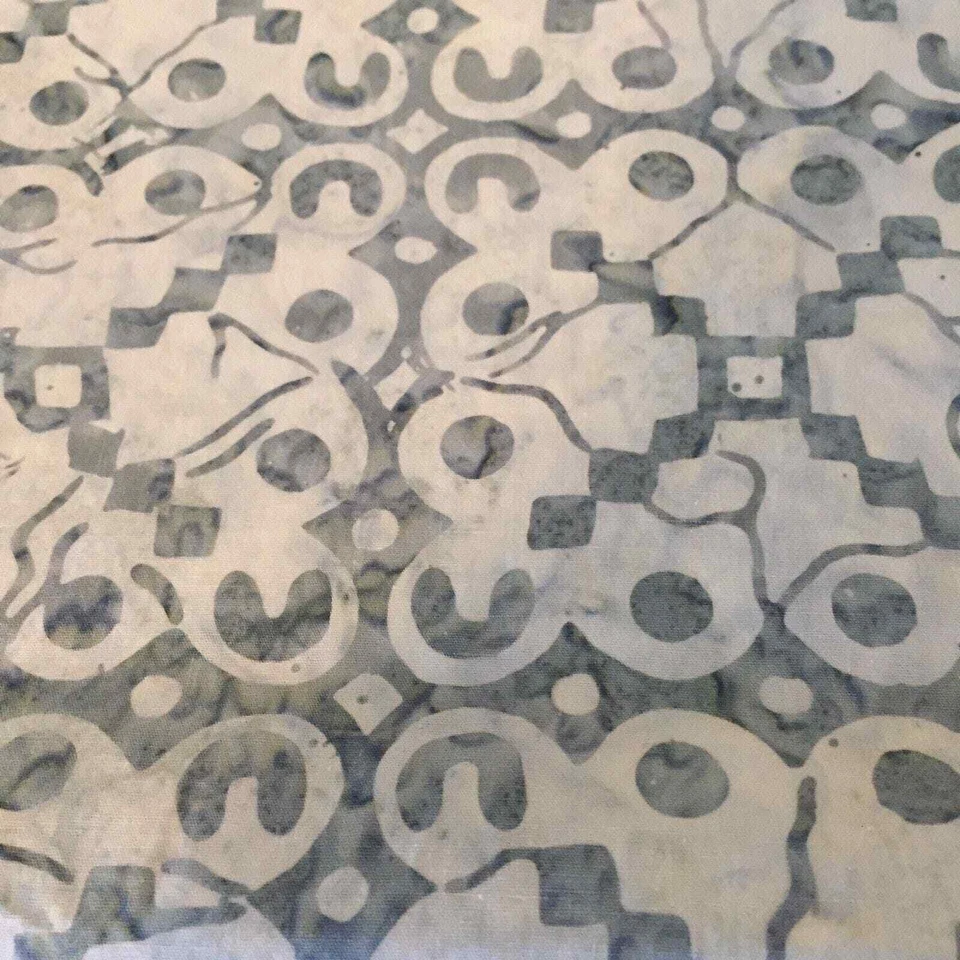 2 Yards Fabric Marbled Geometric Blue White Quilting Crafts - Image 2 of 2