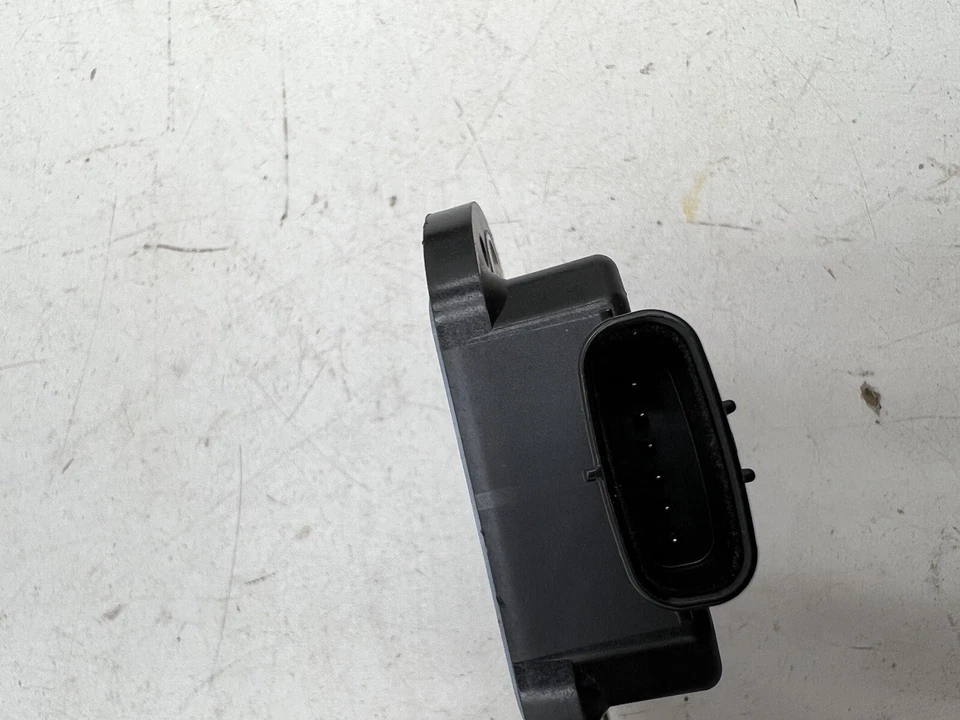 2015 Nissan NV 2500 4.0L Yaw Rate Speed Gravity Sensor OEM. - Imagem 4 de 4