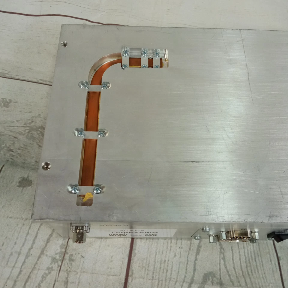 Tyco Electronics M/A-Com AM42-0051 RF модулятор, часть мобильного радио - Изображение 4 из 4