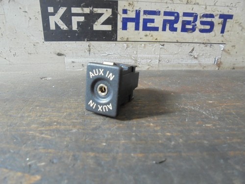 Radiobedienung VW Tiguan 5N AUX Anschluss 5M0035724 158891