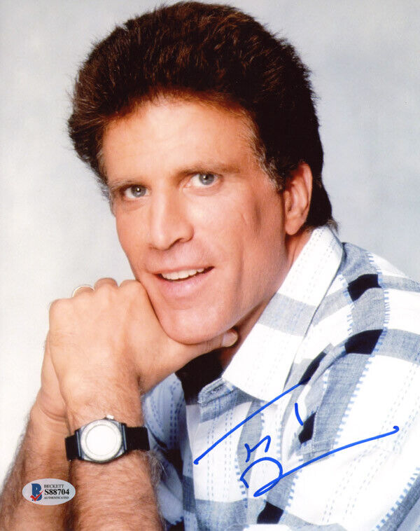 Ted Danson Autographed Signed Autographe D 8X10 Photo Sam Malone Cheers Beckett Beckett