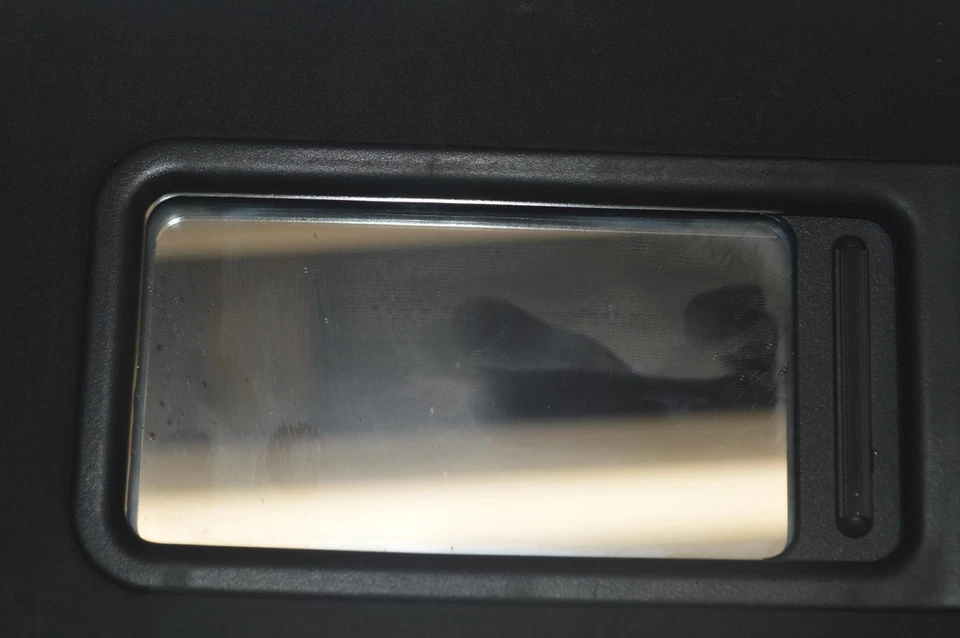 2010-2016 宝马 M5 F10 头盖左驾驶员侧遮阳板黑色衣服原始设备制造商 — 第 2/4 张图片