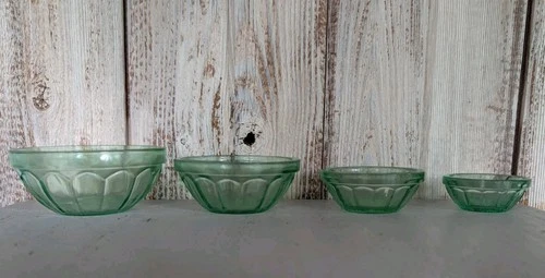 Vintage Green Depression Glass Nesting Bowls Set of 4 Small Paneled Free Ship!