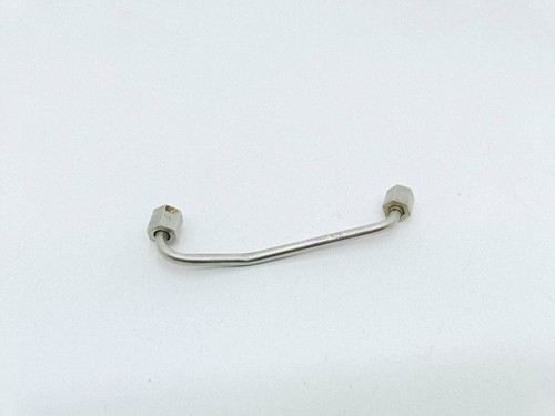 Fuel injector supply pipe