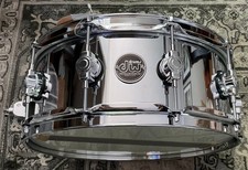 DW Performance Series Steel 5.5 x 14-inch Snare Drum - Polished