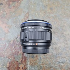 Olympus M.Zuiko Digital 14-42mm f/3.5-5.6 L Lens