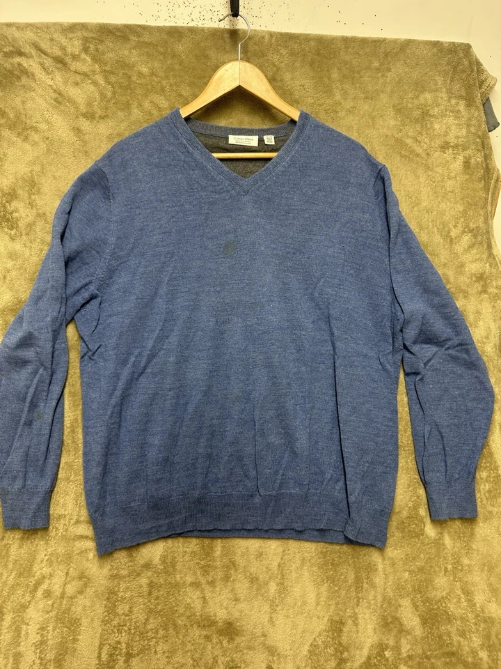 Lot of 12 Calvin Klein Uomo Scott Men's 100% Fine Merino Wool V-Neck Sweater XL - Image 3 of 4