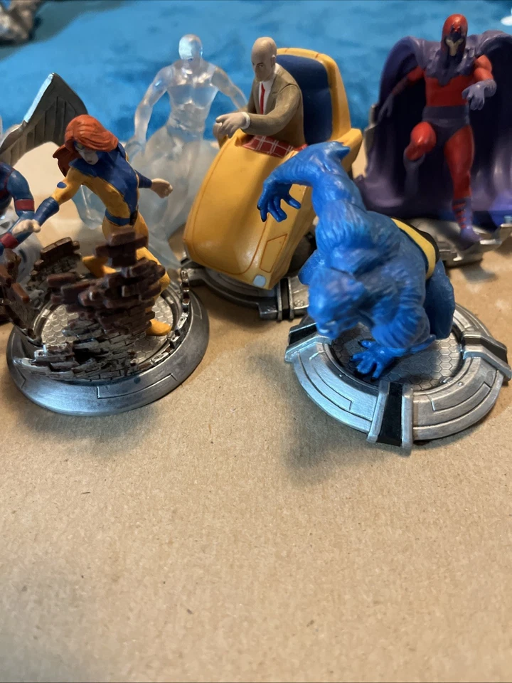 7 estatuetas dos X-Men. 3 pol. de altura. Marvel. 2011. Bons detalhes. Veja fotos. - Imagem 4 de 4