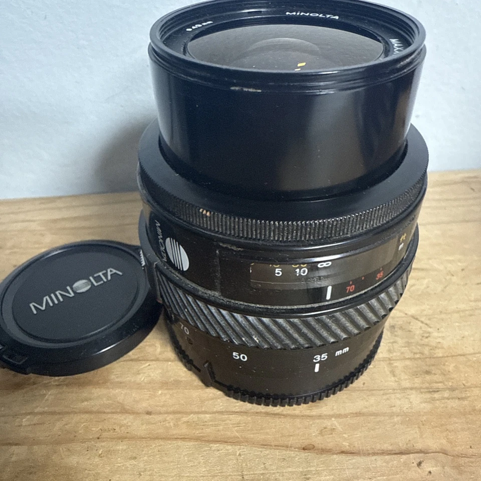 Minolta Maxxum AF Zoom Lens 35-70mm 1:4 (22) 49mm Lens w/ Caps Lids - Image 2 of 4